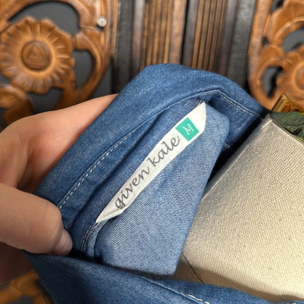 Given Kale Denim Shirt Pearl Button - Picture 6 of 7
